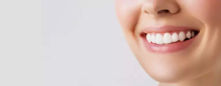 Service Teeth Whitening Bleaching